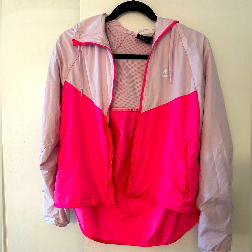 Pink Nike wind breaker/ rain coat!